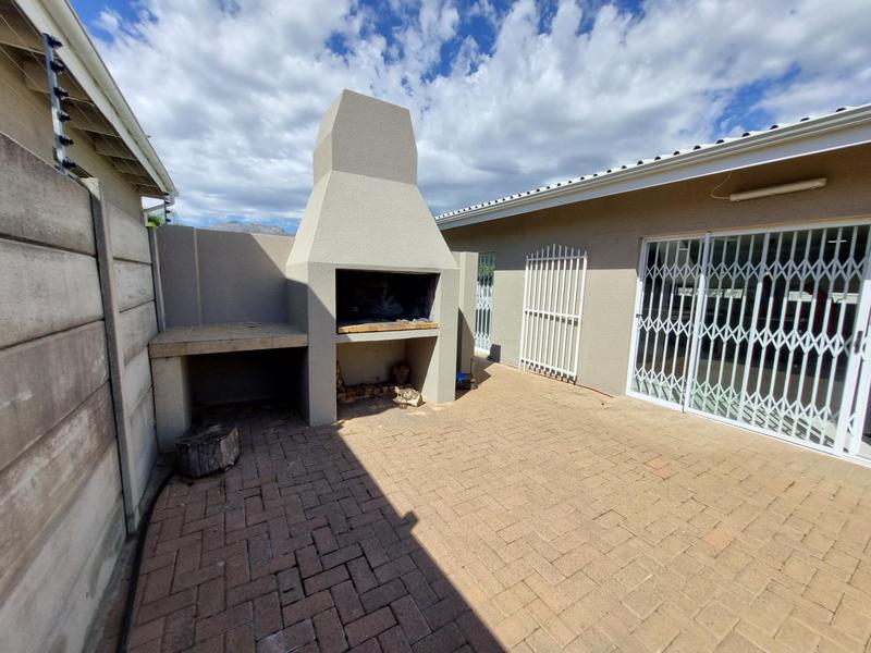 4 Bedroom Property for Sale in Ceres Western Cape
